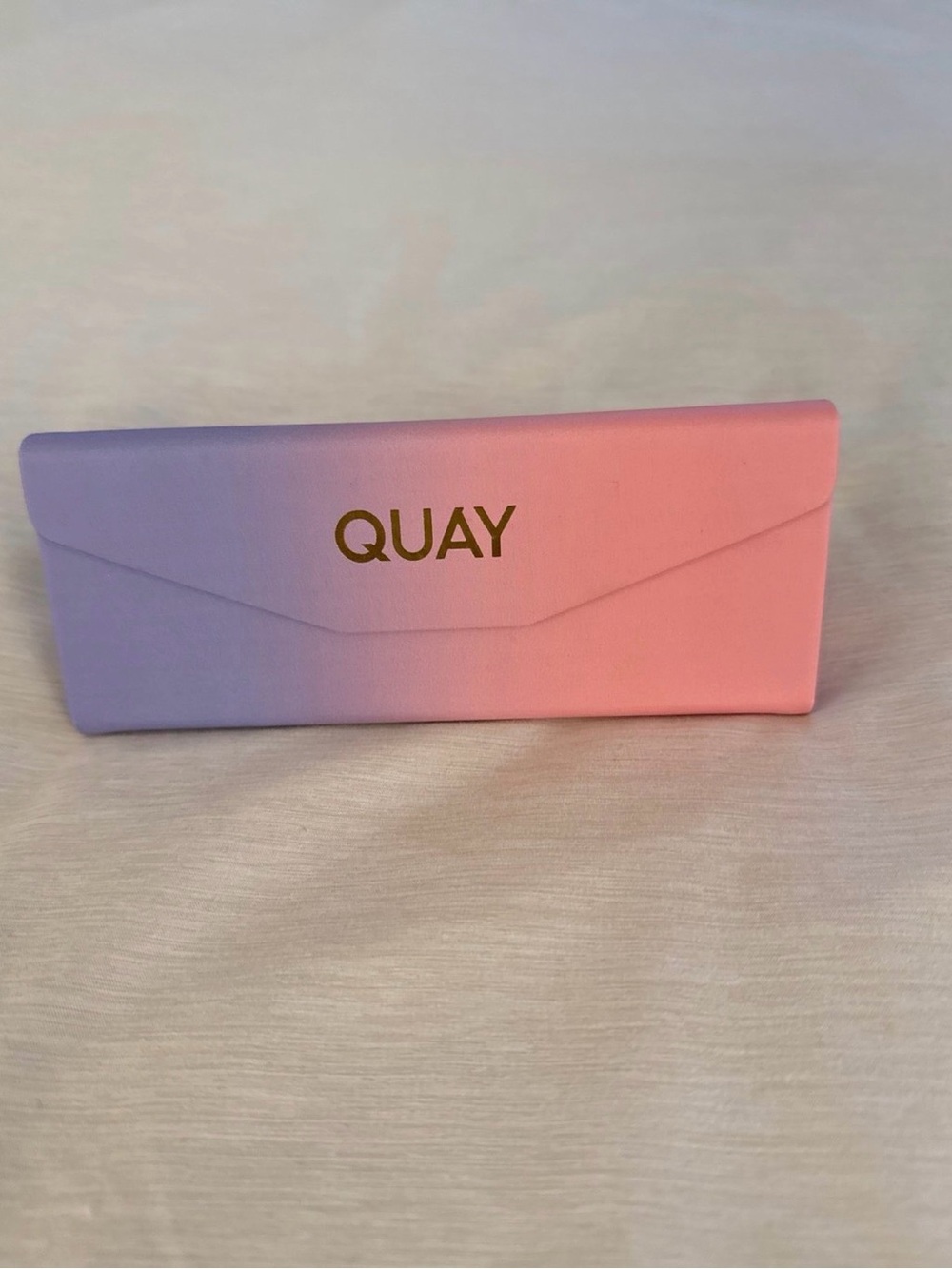 Quay Sunglass Case